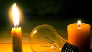 ELEKTRİK KESİNTİLERİ MAHALLELİYİ CANINDAN BEZDİRDİ