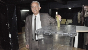 İYİ PARTİ MERKEZ İLÇE BAŞKANLIĞI ARAP OSMAN BARAN'A EMANET
