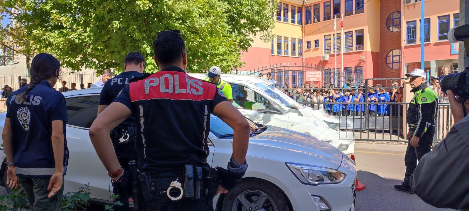 Okullar için güvenlik önlemleri artırılıyor