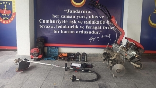 ÖNCE EVİ SOYDU, SONRA KUNDAKLADI!