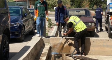 Yahşihan Belediyesi'nden ızgara ve mazgal temizliği