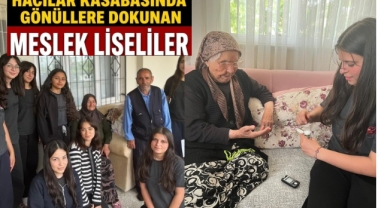 Hacılar kasabasında gönüllere dokunan meslek liseliler 