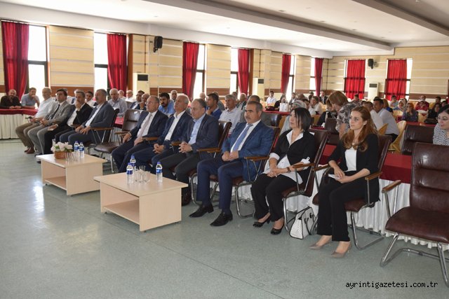 Bizler topluma örnek teşkil etmeliyiz