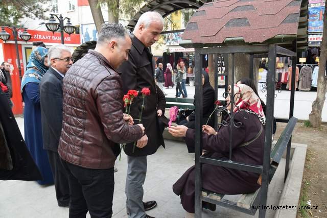 Bizlere her zaman yol gösterdiniz