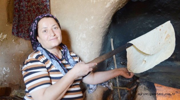 Kışlık Yufkalar Yapılıyor