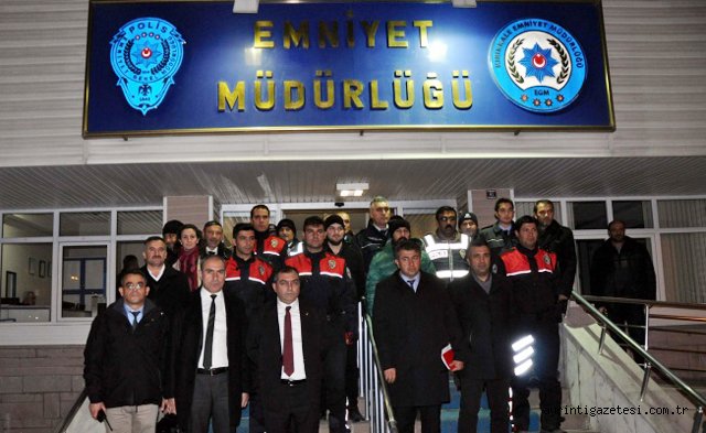 Kritik süreçte çok dikkatli olmamız gerekiyor