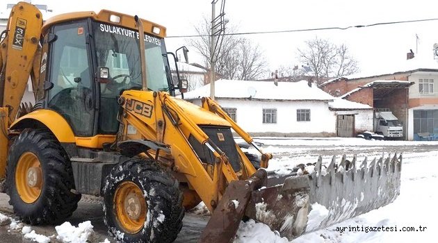 Sulakyurt Belediyesi karla mücadele ediyor
