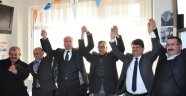 3 belediye meclis üyesi Ak Parti’ye geçti