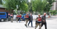 7 kişiden 1’i tutuklandı