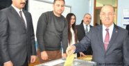 Kolat ailesi oyunu kulandı