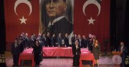 Öğretmen, bu toplumun önderi
