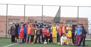 Çocuk yuvasında futbol turnuvası