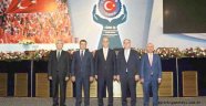 Pevrul Kavlak yeniden Türk-İş Genel sekreteri seçildi