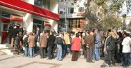Emeklilere 100 TL'lik zam tasarısı kabul edildi