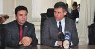 Mesele CHP, MHP, AK Parti meselesi değildir