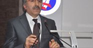 Evet diyen vatanperver, hayır diyen vatan haini değildir