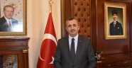 HAKTANKAÇMAZ'IN YERİNE SEZER ATANDI
