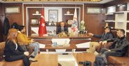 Yeniden adayım!