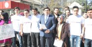 AK GENÇLİK DARBECİ ZİHNİYETİN KARŞISINDA