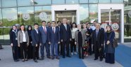 AKÇAY, HEMŞİRELER HAFTASINI GÜLLE KUTLADI