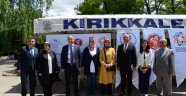 Güçlü Aile Bağları Aydınlık Yarınlar