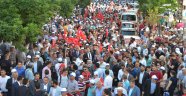 MİTİNGE SAYGILI DAMGA VURDU