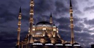 Nur Camii aydınlatma projesi ile ödül kazandı