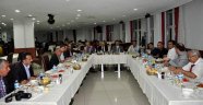 Onar, iftarda basınla bir araya geldi