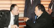 Saygılı vatandaşların sorunlarını dinledi