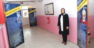 Sınıf kapılarına tarihi kapladılar