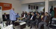 Siyaset Akademisinde renkli simalar