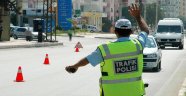 Şüphe üzerine durdurulan otomobilde uyuşturucu çıktı