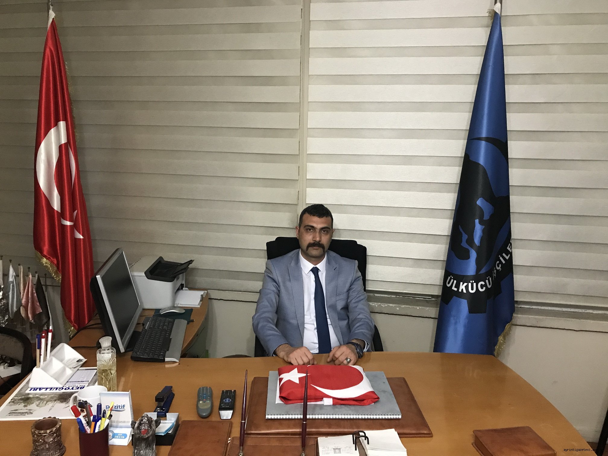 Ülkücü İşçiler 'de bayrak değişimi