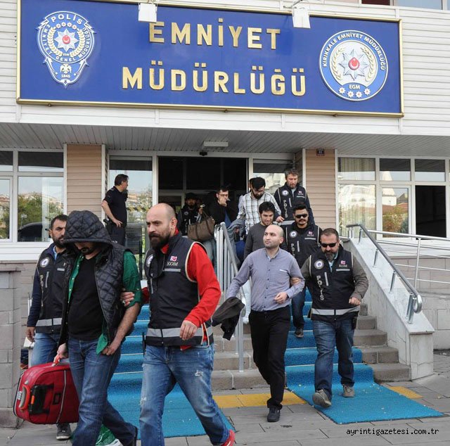 15 kişi gözaltına alındı