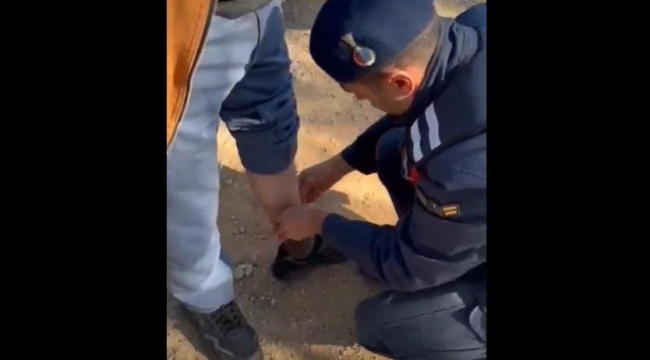 Çorapların içine gizlenmiş halde uyuşturucu bulundu