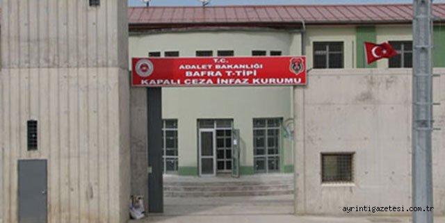 Cezaevine Oğlunu Ziyarete Geldi, Kendisi de Tutuklandı