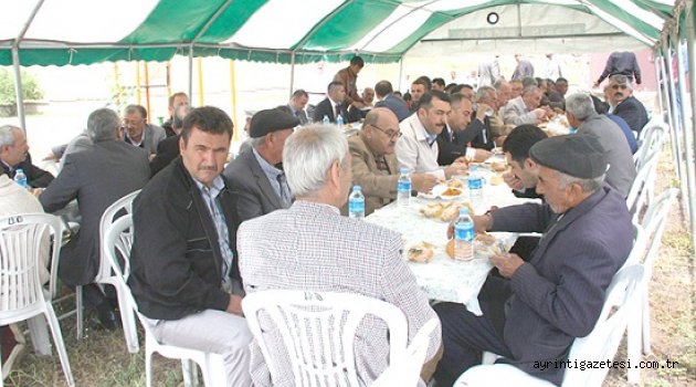 Efendioğlu anma ve sılayı rahim programı düzenlendi