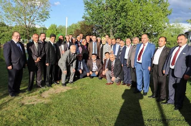 EL ELE ZİRVEYE