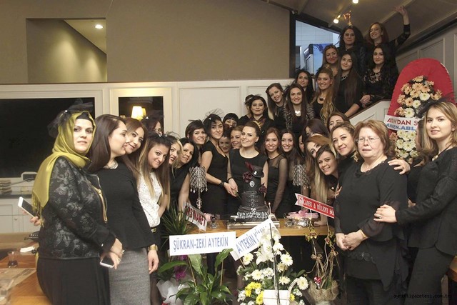 Elizya üçüncü yılını kutladı