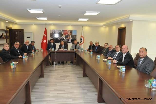 Esnaf ve işçi camiamıza da Allah kolaylıklar versin
