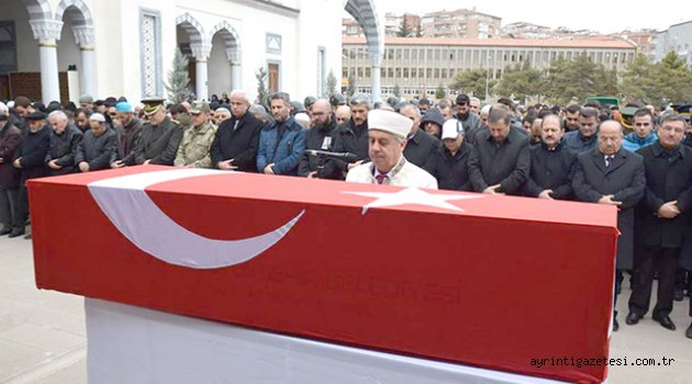 GAZİ VARDAR’A ASKERİ TÖREN