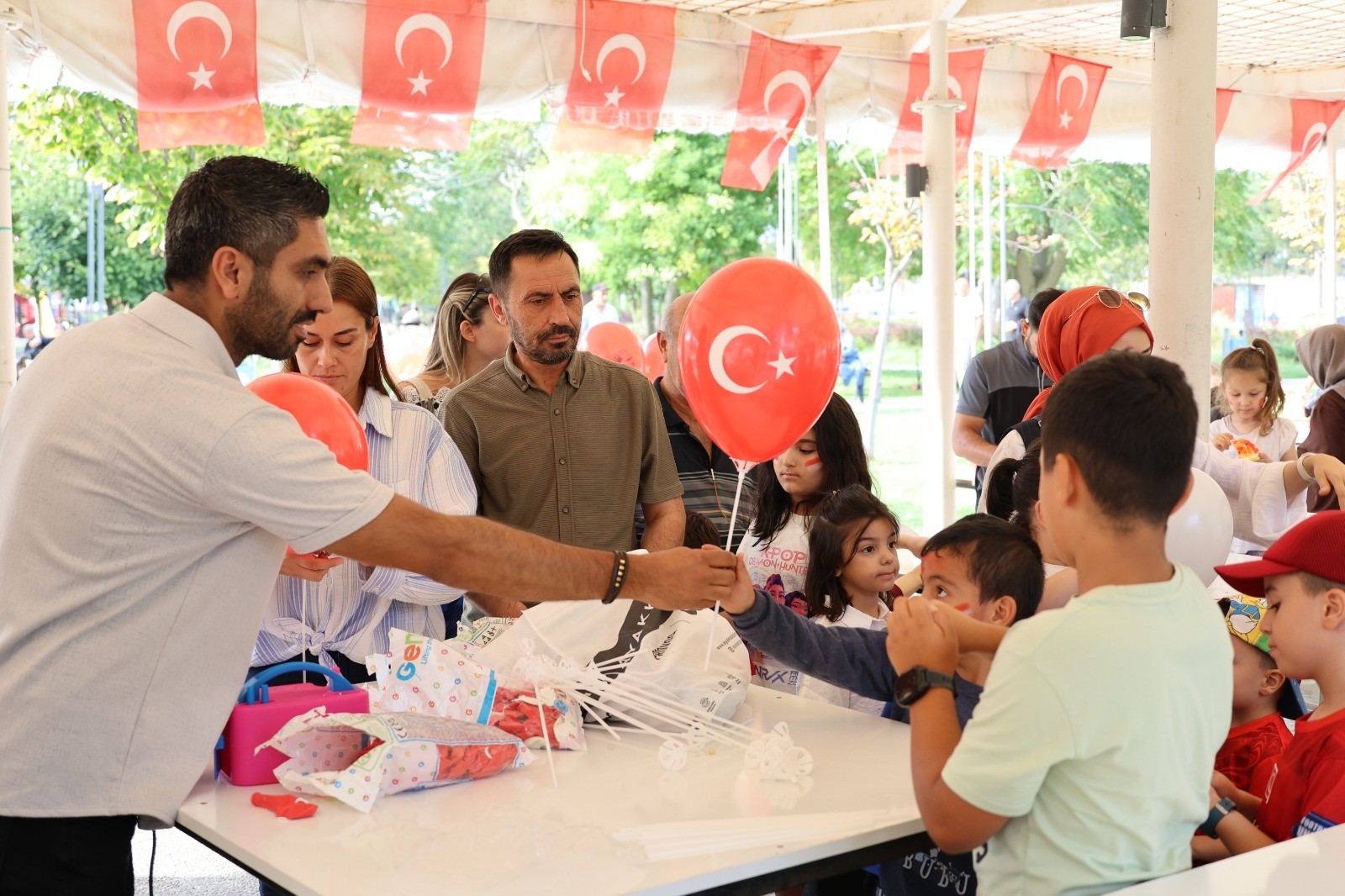 Kırıkkale’de Zafer Bayramı Coşkusu Çocuklarla Renklendi - 1