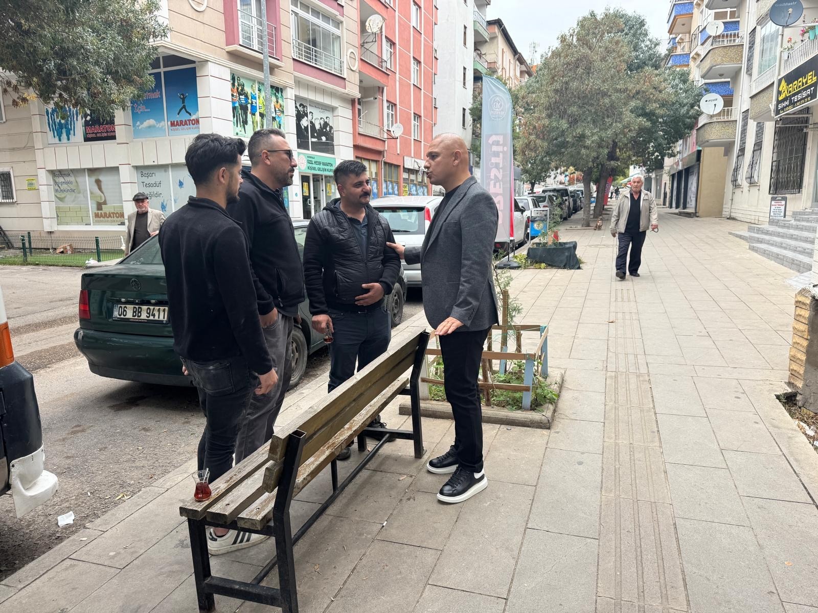 Kırıkkale Belediye Başkanı Önal, Zafer Caddesi esnafını ziyaret etti - 3