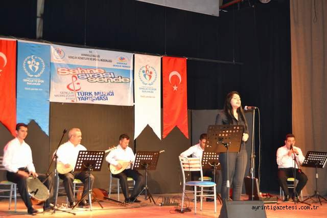 Hayallerini sahneye taşıdılar