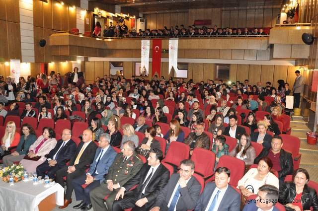 Kadının ve annenin yeri ayrı