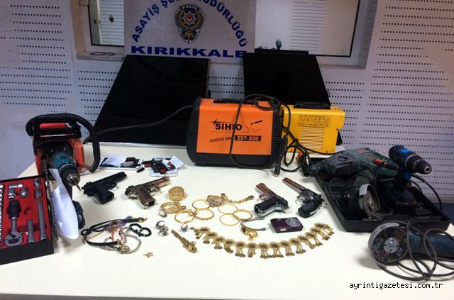 Kardaki ayak izleri ele verdi