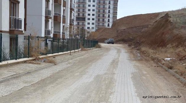 Kilit parke ve tretuvar çalışmalarının tamamlandı