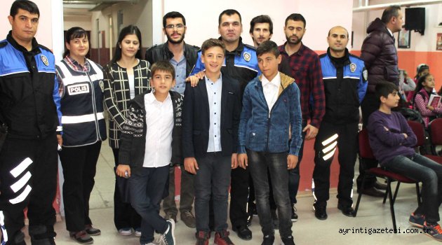 Öğrencilere İnternet bağımlılığı ve güvenli internet semineri