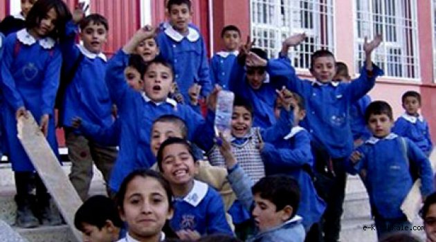 Okulların açılış tarihi ertelendi