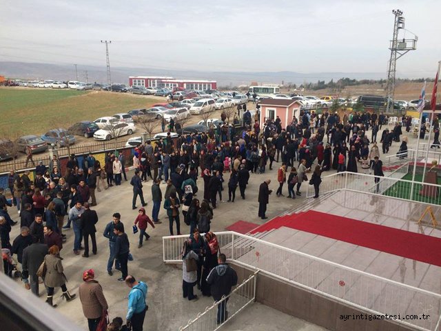 Özel Gözdesen Koleji bursluluk sınavına yoğun ilgi